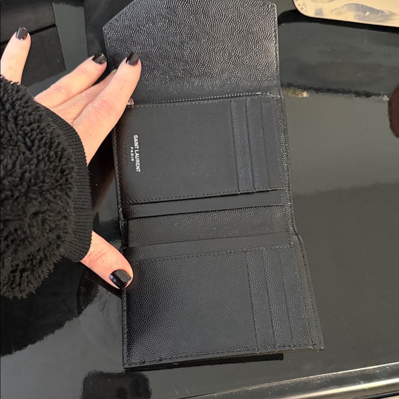 Saint Laurent Black Quilted wallet - Picture 4 of 7